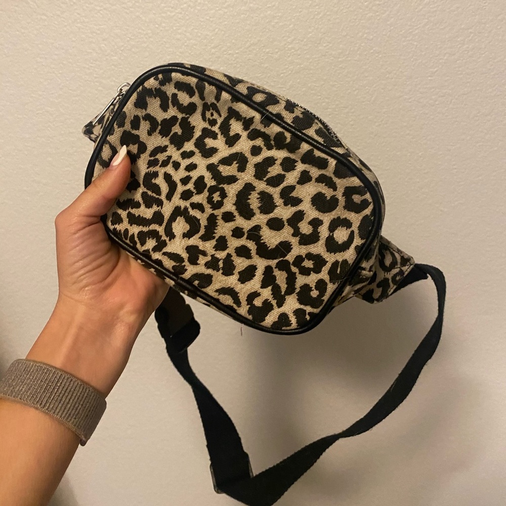 Cheetah cross body bag